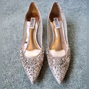 Badgley Mischka Onyx Crystal Studded Nude Kitten Heel NWOB - 9